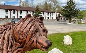 Beartooth Hideaway Inn & Cabins